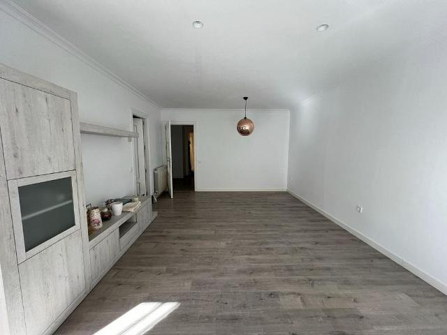 Piso en alquiler en ronda De Francesc Camprodon, Vic, de 96 m² 3 habitaciones por 960