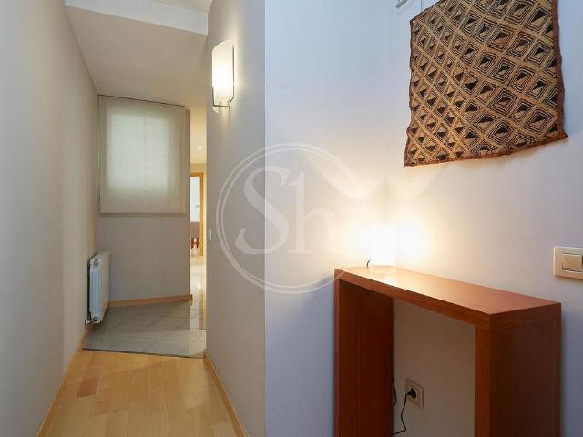 Piso en alquiler en ronda De la Universitat, Barcelona, de 58 m² 1 habitación por 1.595