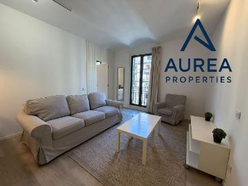 Piso en alquiler en ronda De la Universitat, Barcelona, de 80 m² 2 habitaciones por 2.000
