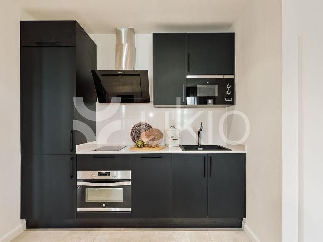 Piso en alquiler en ronda De Sant Antoni, Barcelona, de 44 m² 1 habitación por 1.820