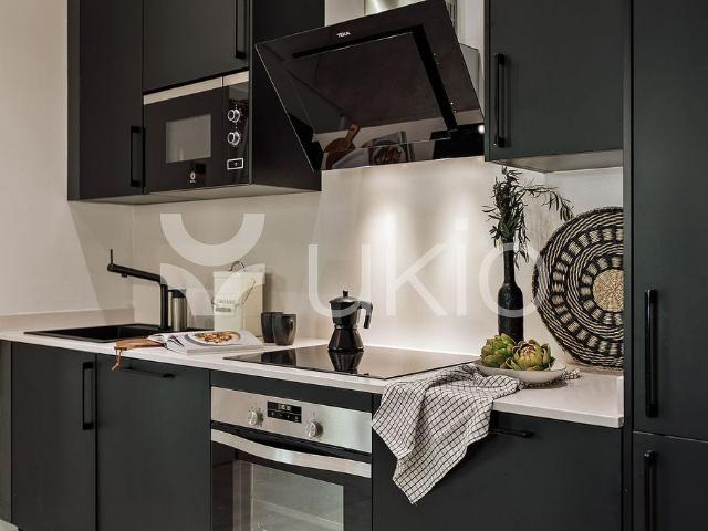 Piso en alquiler en ronda De Sant Antoni, Barcelona, de 51 m² 1 habitación por 2.170
