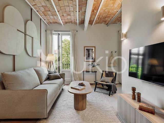Piso en alquiler en ronda De Sant Pere, Barcelona, de 79 m² 2 habitaciones por 3.340
