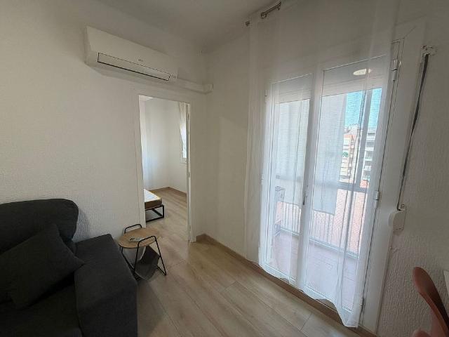 Piso en alquiler en ronda Gran Passeig de, Lleida, de 75 m² 3 habitaciones por 850