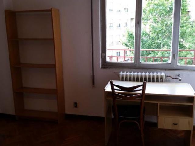 Piso en alquiler en Salamanca, 750 €/mes, Ref.: C24212 FINKASA