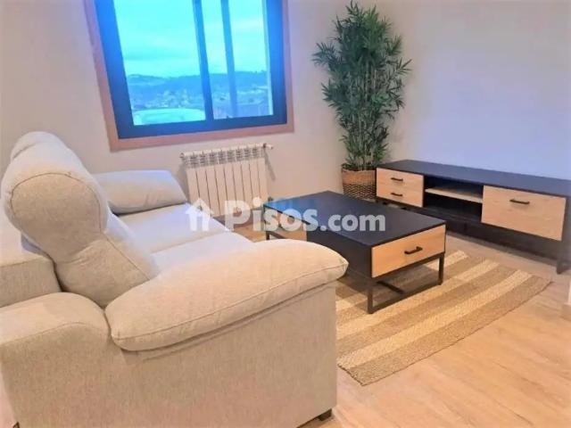 Piso en alquiler en San Cibrao Das Viñas Capital