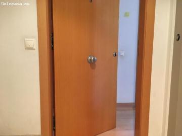 Piso en alquiler en Sant Boi de Llobregat – Amplio, luminoso y con terraza balcón
