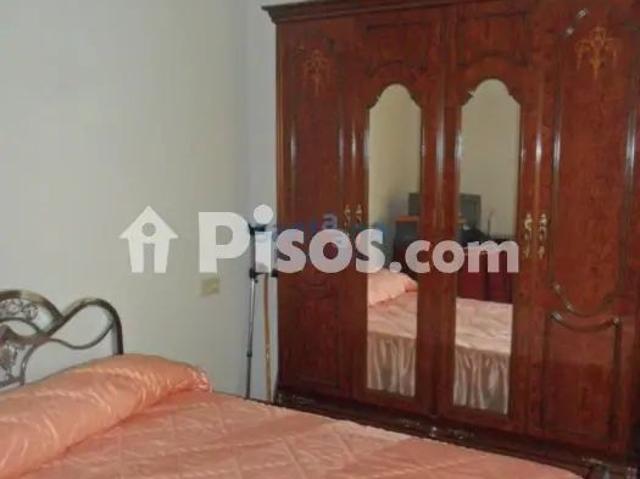 Piso en alquiler en Santa Ana