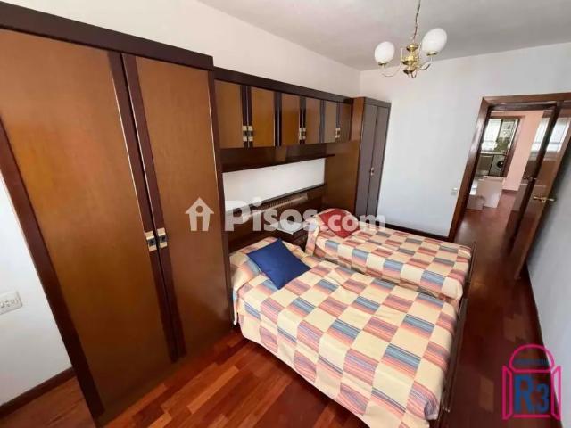 Piso en alquiler en Santa Ana