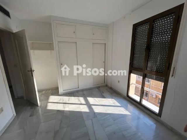 Piso en alquiler en Santa Rosa Valdeolleros