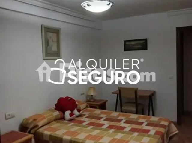 Piso en alquiler en Santa Rosa Valdeolleros