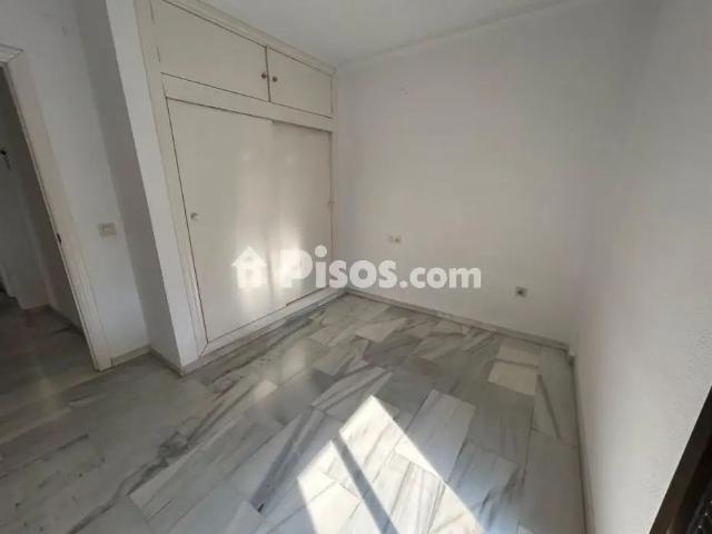 Piso en alquiler en Santa Rosa Valdeolleros