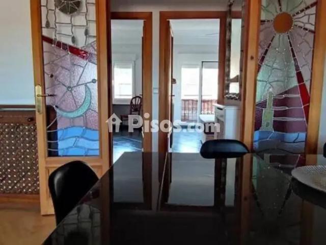 Piso en alquiler en Santo Tomás Universidad