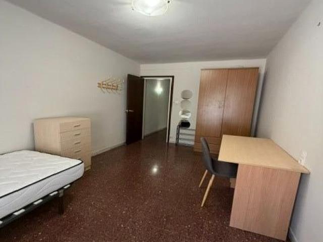 Piso en Alquiler en Sarroca de Lleida, Lleida