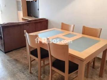 Piso en alquiler en Sepulcro Bolera Universidad Hermanos Falcó