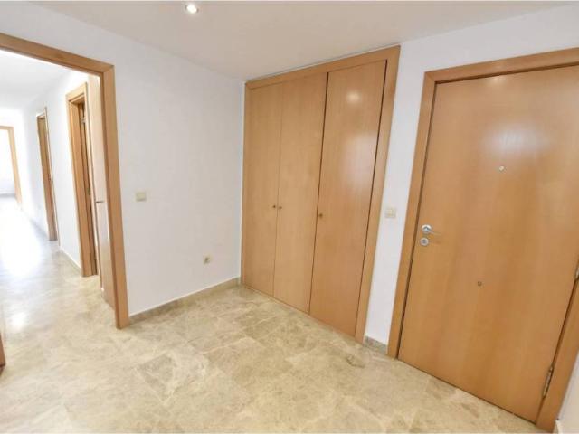 Piso en Alquiler en Tomares
