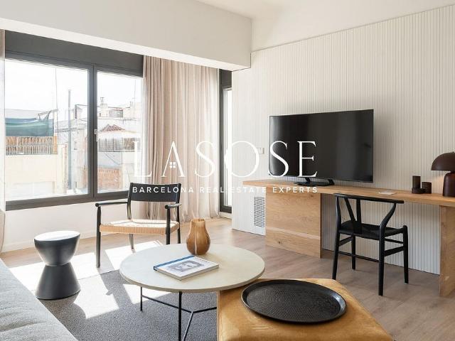 Piso en alquiler en travesía De Dalt, Barcelona, de 92 m² 2 habitaciones por 5.550