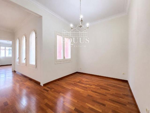 Piso en alquiler en travesía De Gràcia, Barcelona, de 139 m² 4 habitaciones por 2.397