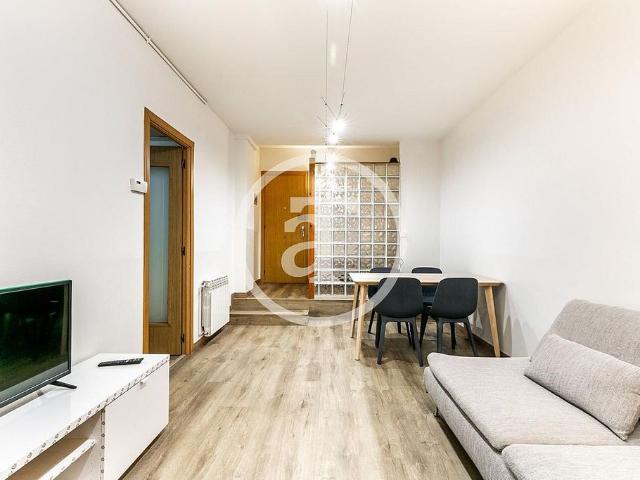 Piso en alquiler en travesía De Gràcia, Barcelona, de 63 m² 2 habitaciones por 1.490