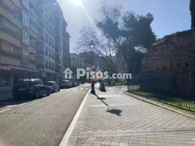 Piso en alquiler en Universidad