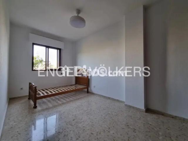 Piso en alquiler en Urbadiez Entrepuentes