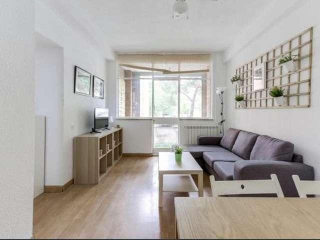 Piso en alquiler en Valdezarza, Madrid