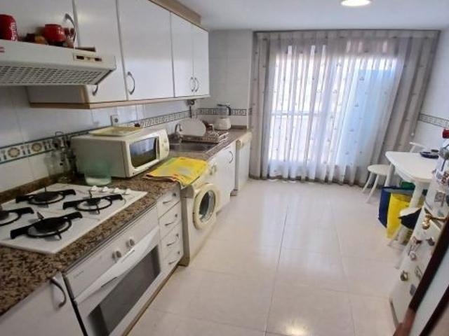 Piso en Alquiler en Valencia de las Torres, Valencia
