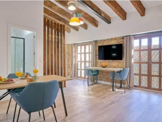 Piso en Alquiler en Valencia de las Torres, Valencia