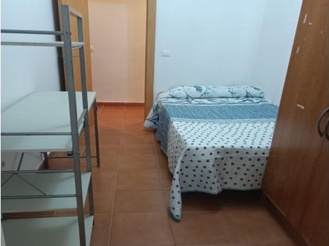 Piso en Alquiler en Valencia de las Torres, Valencia