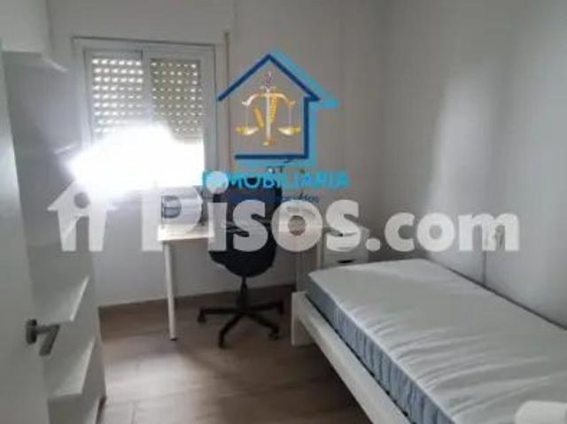 Piso en alquiler en Vallellano