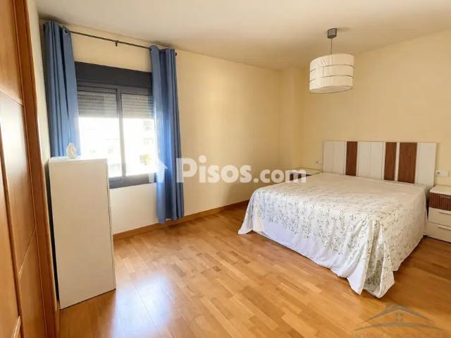 Piso en alquiler en Vega Aca