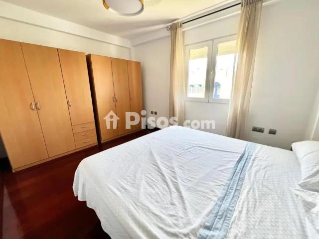 Piso en alquiler en Vialia