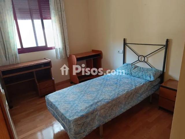 Piso en alquiler en Vialia