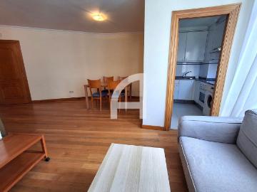 Piso en alquiler en Vigo, Pontevedra Centro APARTAMENTO EN PLAZA COMPOSTELA CON GARAJE, VIGO