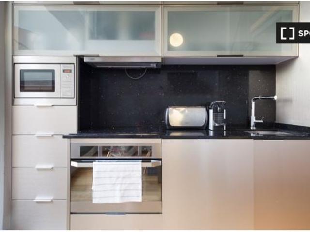 Piso en alquiler en Vila de Gràcia, 3 habitaciones incluidas