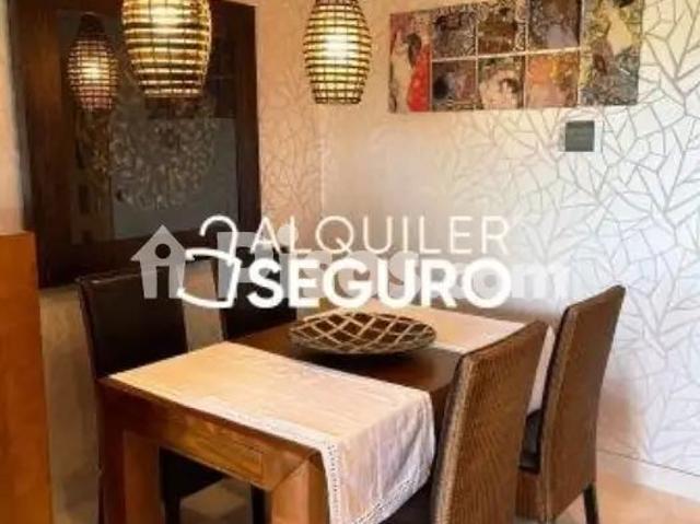Piso en alquiler en Villa del Prado