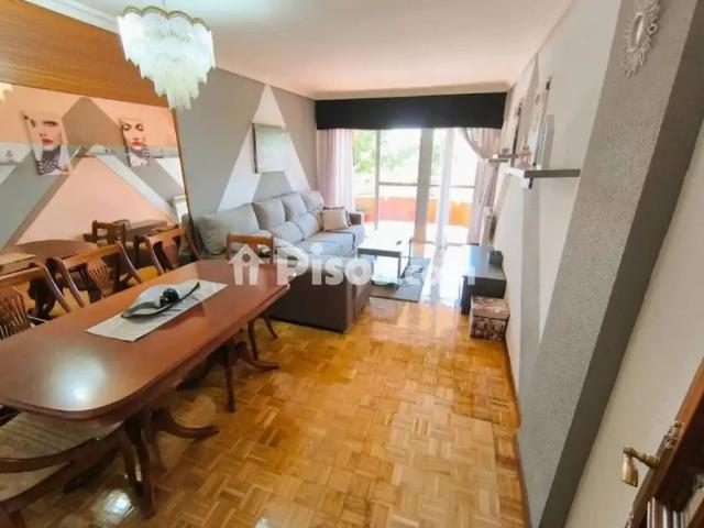 Piso en alquiler en Zona Avenida de Madrid
