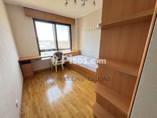 Piso en alquiler en Zona Sur