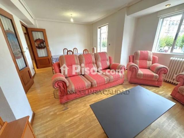 Piso en alquiler en Zona Sur