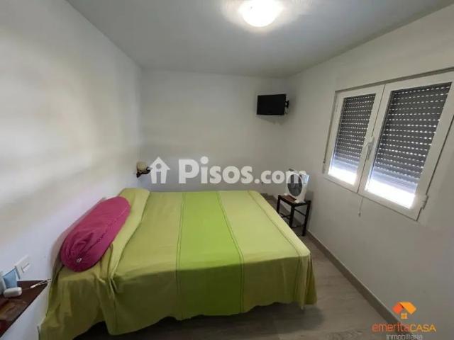 Piso en alquiler en 06804