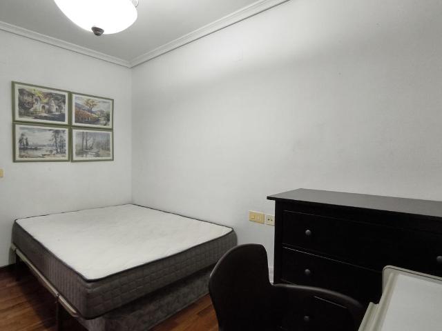 PISO EN ALQUILER PARA ESTUDIANTES
