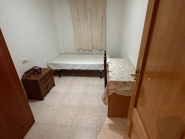 PISO EN ALQUILER PARA ESTUDIANTES EN CALLE ALICANTE A 1190