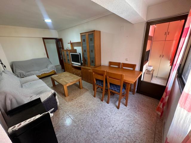 PISO EN ALQUILER PARA ESTUDIANTES EN CALLE ERCAVICA A 816