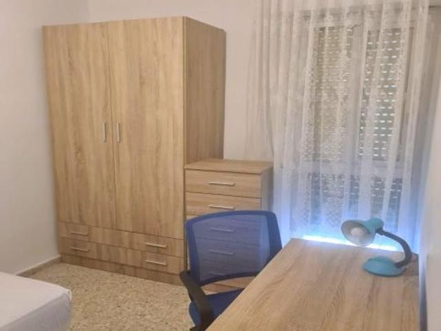 Piso en alquiler para estudiantes en el Polígono del Valle