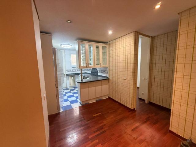PISO EN ALQUILER SIN MUEBLES CON COCINA Y BAÑOS EQUIPADOS