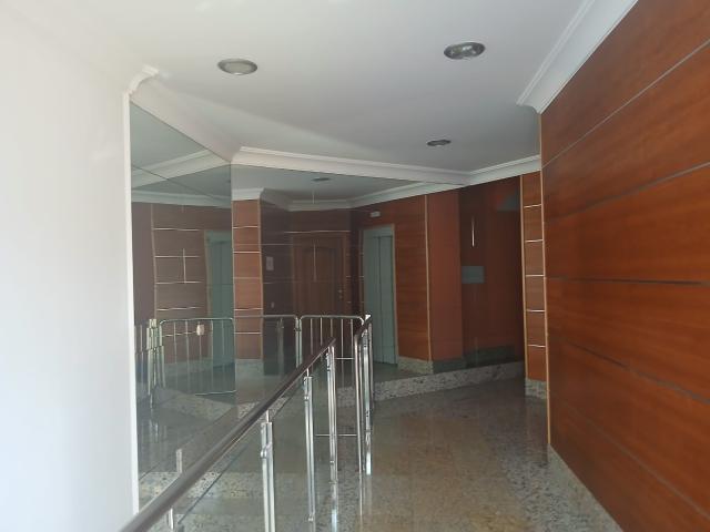 PISO EN ALQUILER, ZONA COLÓN, 5 DORMITORIOS, TERRAZA ÁTICO DE 150M2