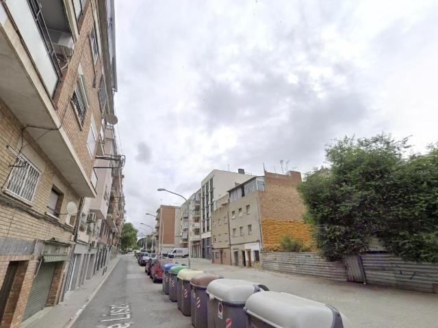 PISO EN BADALONA
