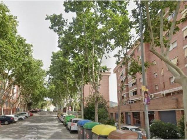PISO EN BADALONA