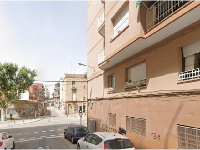 PISO EN BADALONA