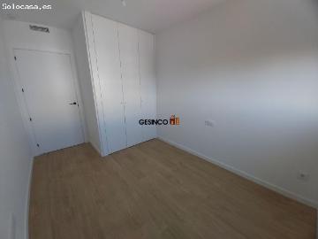 PISO EN CUARTA PLANTA CON ASCENSOR, GARAJE Y TRASTERO