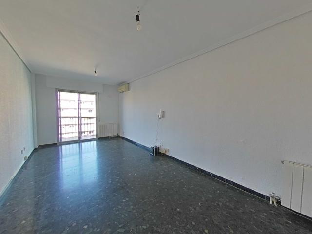 Piso en C/ Nicolas Guillen